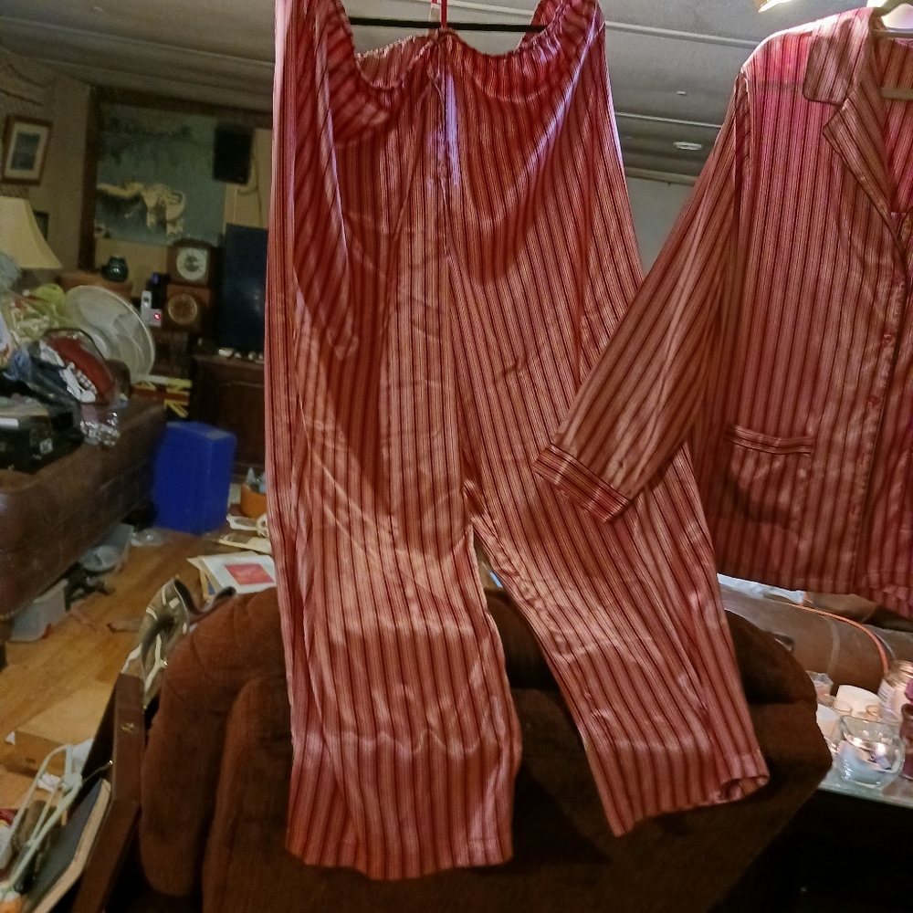 P.J. - Picture 2 of 4